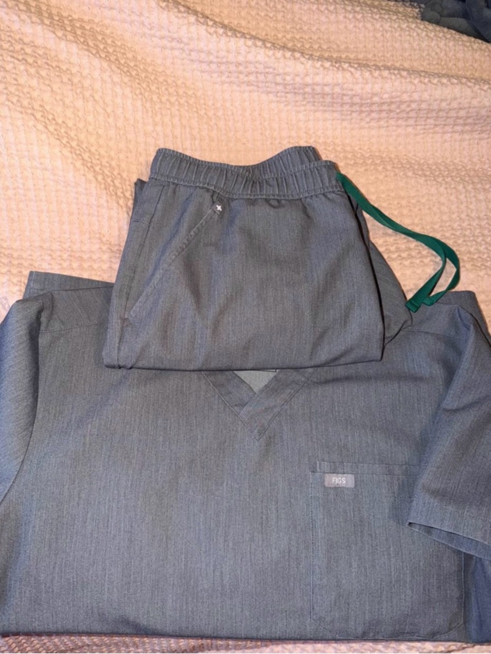 FIGS Heather Grey Scrub set